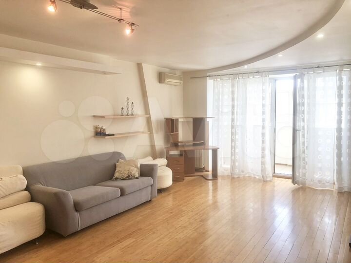 3-к. квартира, 114 м², 9/10 эт.