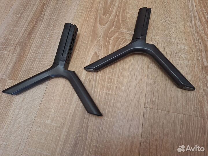 Ножки для телевизоров samsun UE40NU7170 UE40NU7100