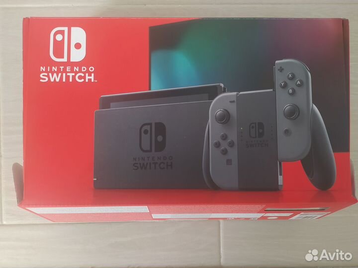 Игровая консоль Nintendo Switch + чехол в подарок
