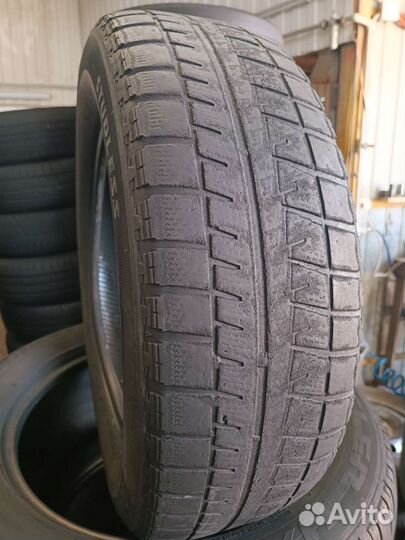 Bridgestone Blizzak Revo GZ 205/65 R16 95Q