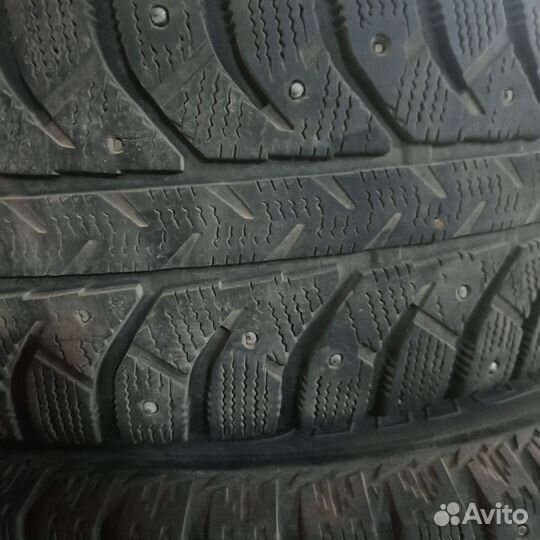 Bridgestone Ice Cruiser 7000 195/65 R15