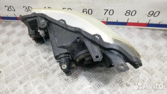 Фара правая suzuki SX4 YA11S (PEA25MU01)