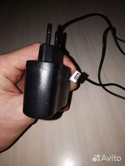 Зарядное устройство фотоаппарата