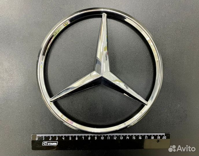 Звезда Mercedes на решётку радиатора