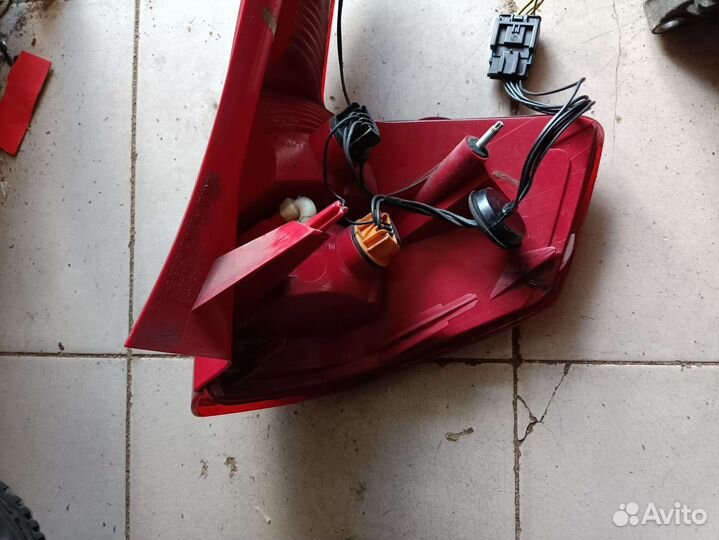 Фонарь Citroen c4 рест 10 год