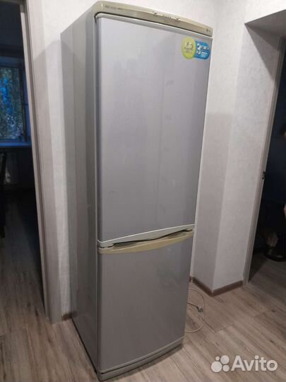 Продам холодильник LG
