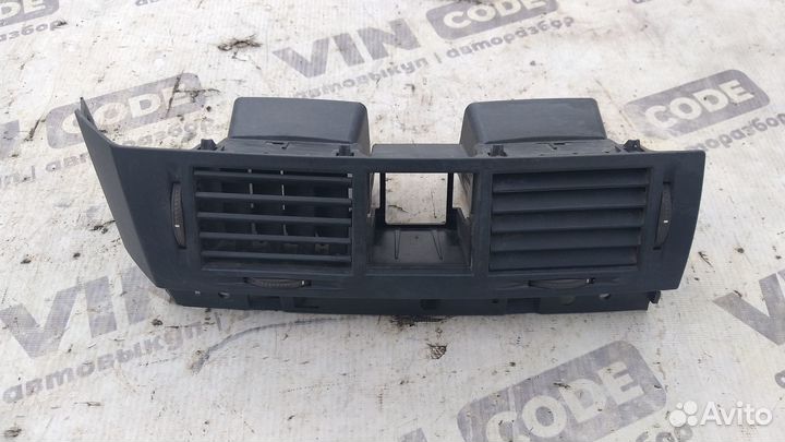 Дефлектор салона центральный Opel Meriva A