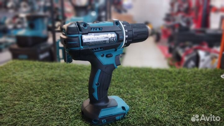 Аккумуляторная дрель-шуруповерт Makita LXT DDF482Z