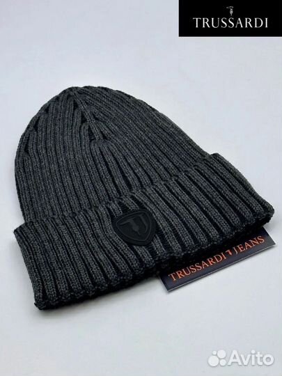 Шапка trussardi