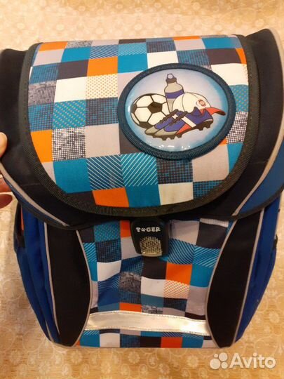 Рюкзак школьный