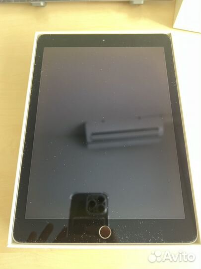 iPad Pro 9.7 32gb Wifi + Cellular