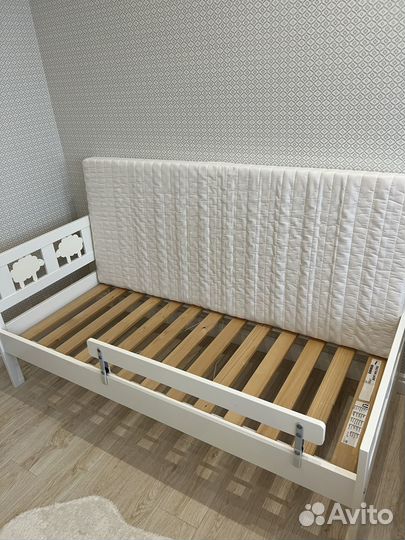 Детская кровать IKEA с матрасом