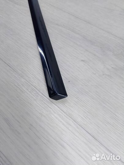 Молдинг стекла задний левый BMW M5 F90 2019