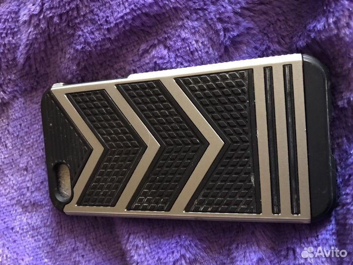 Чехлы на телефон