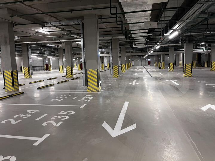 Машиноместо, 14 м²