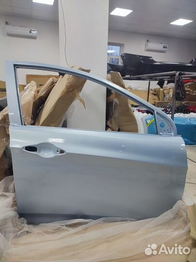 Передняя правая Дверь Hyundai Solaris '11-'17