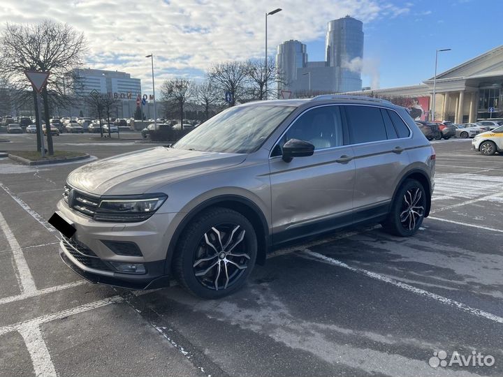 Сплитер переднего бампера Volkswagen Tiguan
