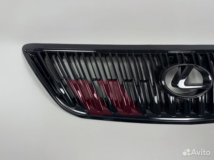 Решетка радиатора Lexus RX330/RX350 03-09г Черная