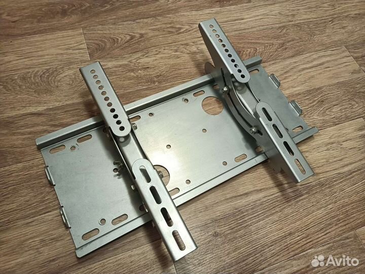 Кронштейн для телевизора на стену