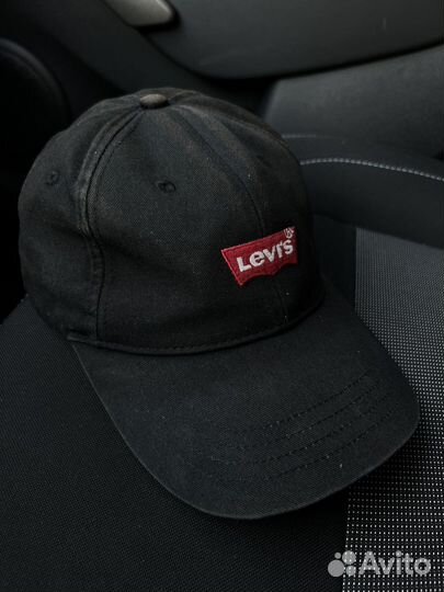 Бейсболка Levi's кепка