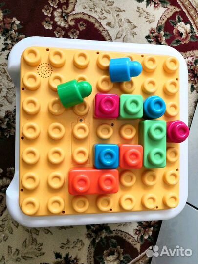 Игровой музыкальный центр (столик) Chicco