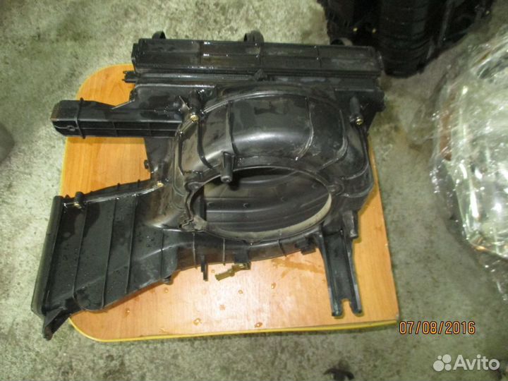 Корпус моторчика отопителя Киа Церато / Kia Cerato