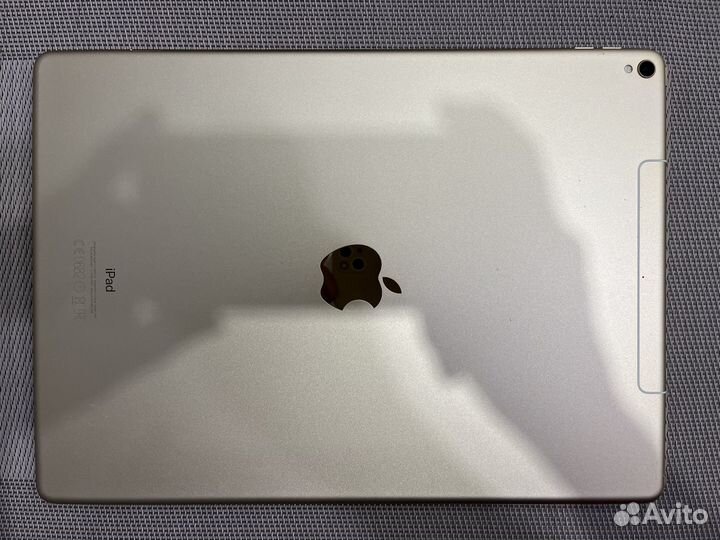 iPad pro 12,9 wifi+cellular 2017 2- поколения