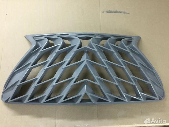 Решетка радиатора для Lexus NX 200/300