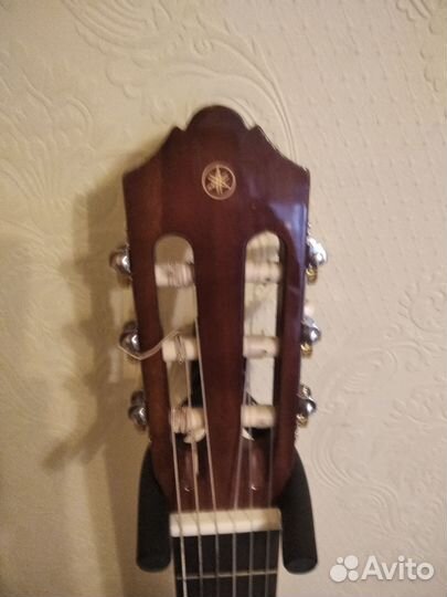 Классическая гитара yamaha c40 бу