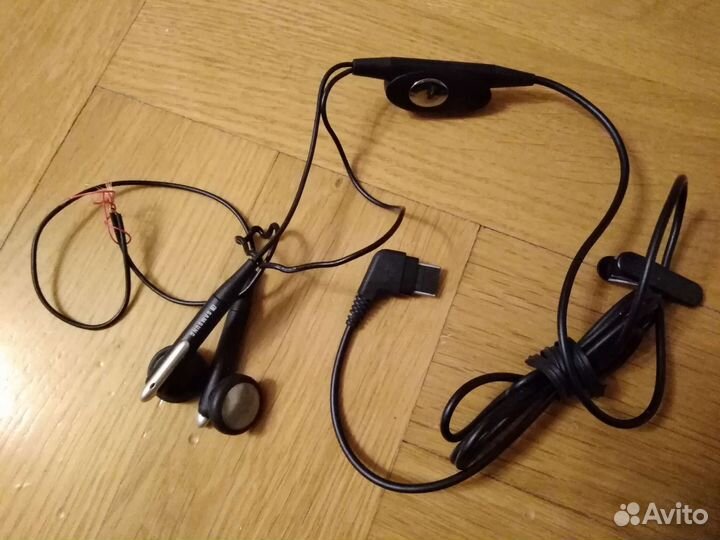 Наушники для телефона