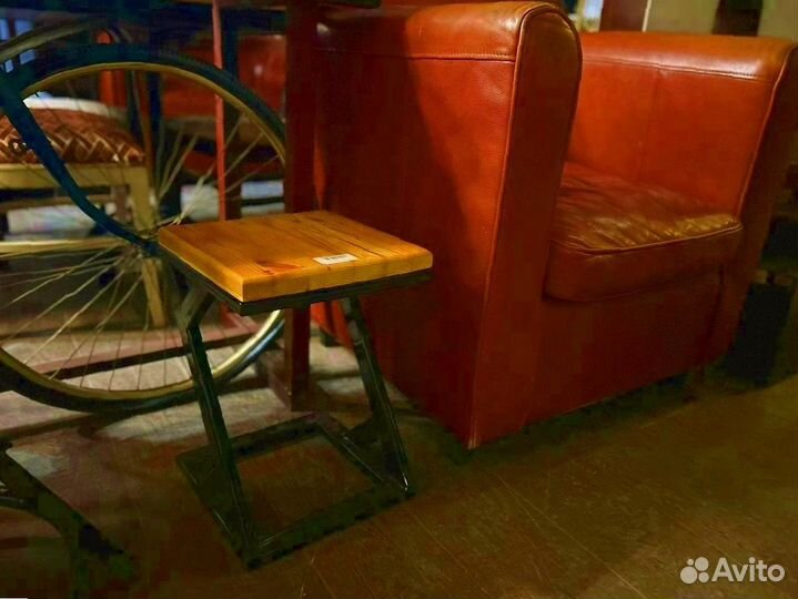 Табурет в стиле лофт