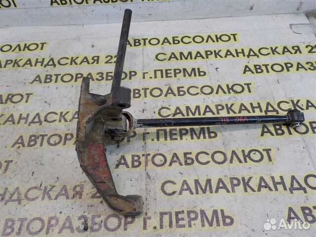 Кулак поворотный задний левый Toyota Camry XV30 2