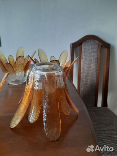 Люстры 3-х и 5-и рожковые,плафоны