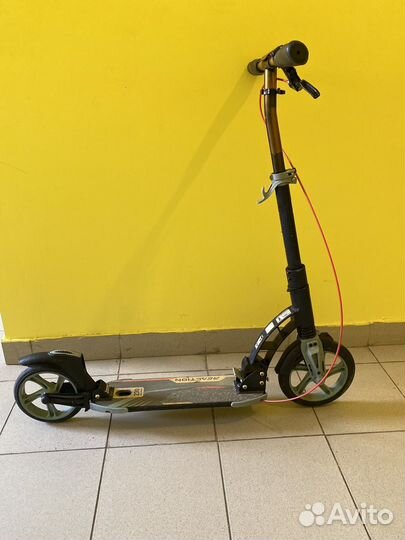 Самокат взрослый бу до 100 кг Reaction 230