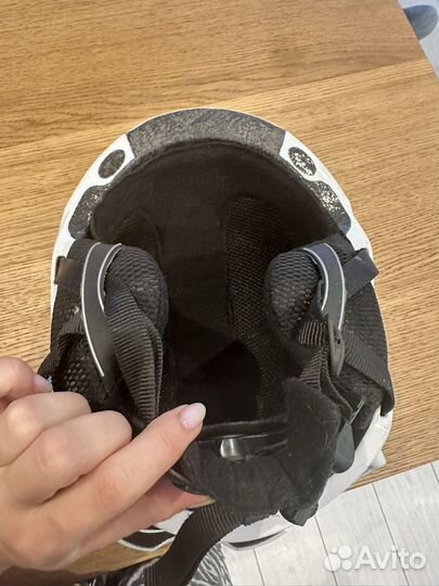 Шлем uvex и очки светлые