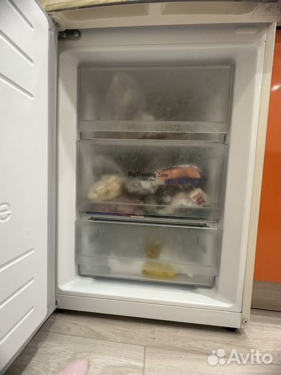 Холодильник LG