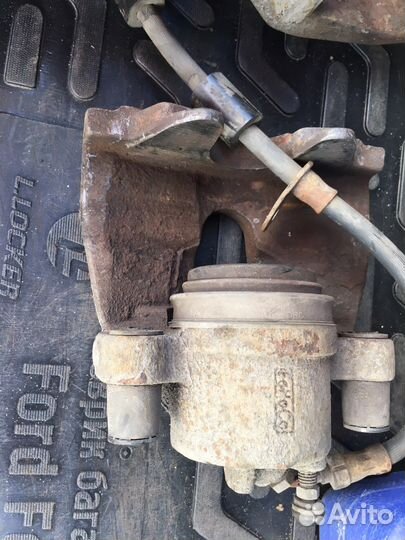 Суппорт передний на ford focus 3