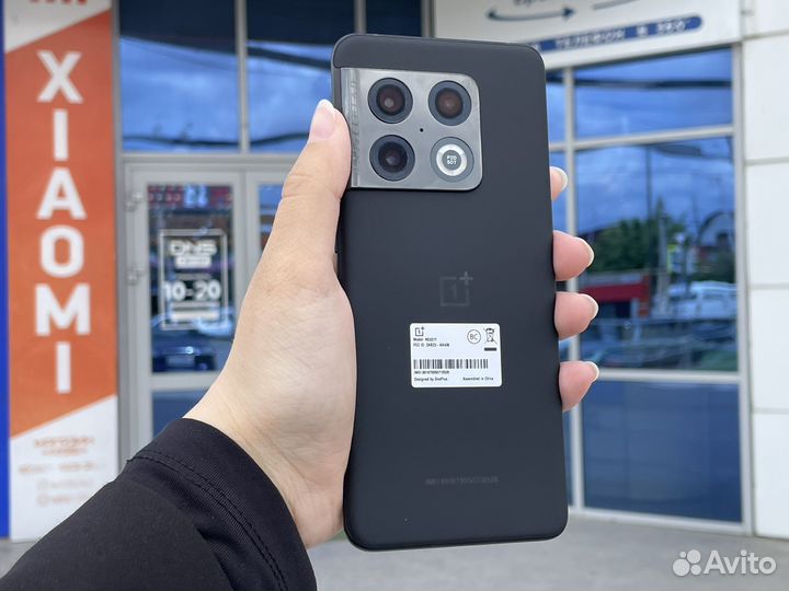 OnePlus 10 pro, 8/128 ГБ
