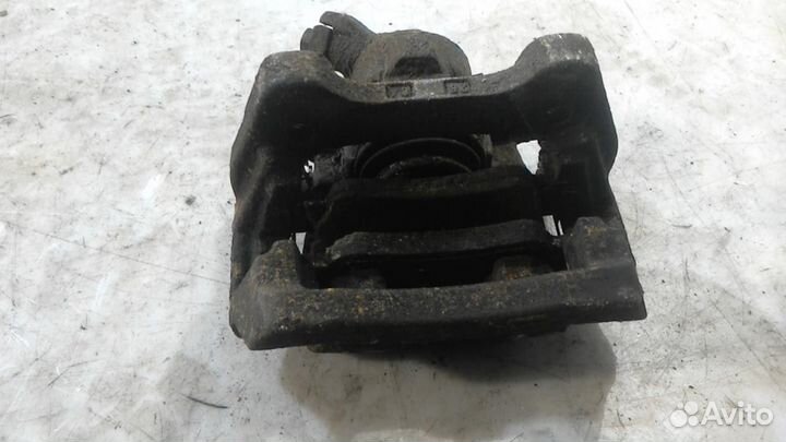 Суппорт задний левый Land Rover Discovery 3 2004