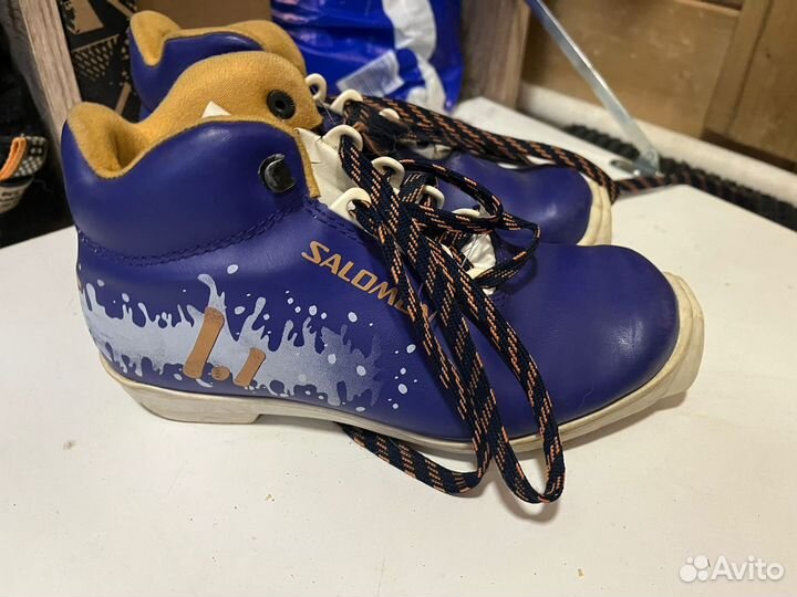 Лыжные ботинки