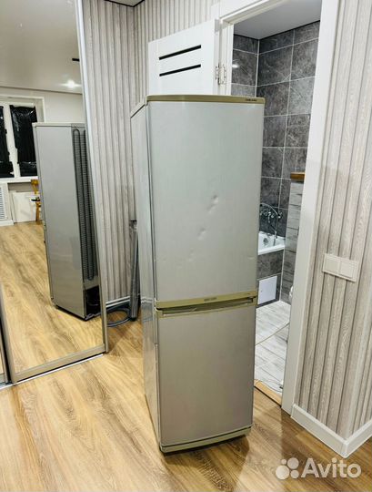 Холодильник samsung