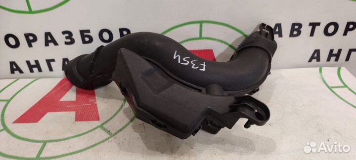 Воздухозаборник Nissan Juke F15E HR16DE 2012