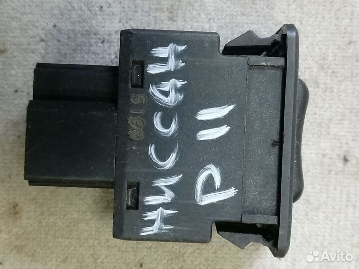 Кнопка открывания багажника Nissan Primera 1996-02