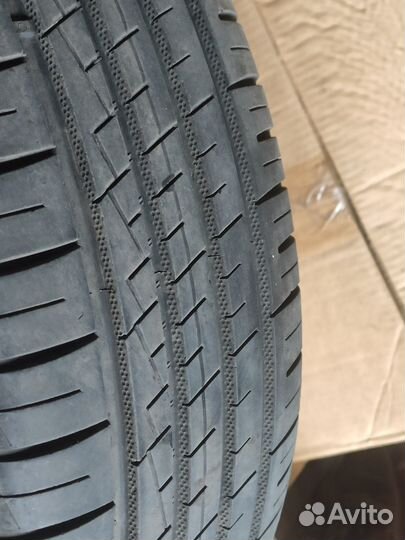 Bridgestone Ice Cruiser 7000 165/65 R15 и 165/65 R15 94V