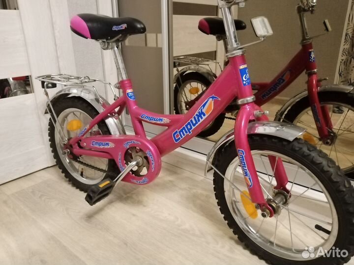 Детский велосипед с ручкой