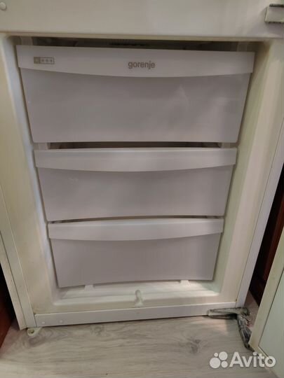 Холодильник встроенный б/у Gorenje, Горенье