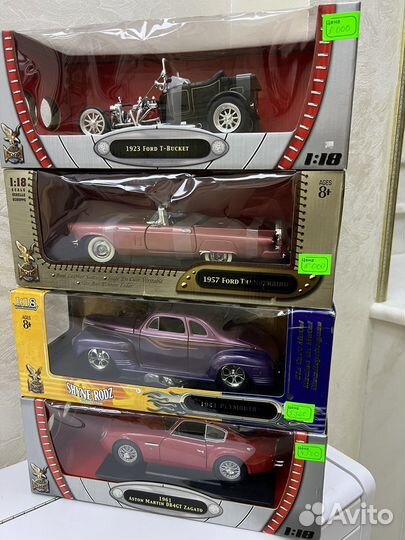 Коллекционные машинки 1 18