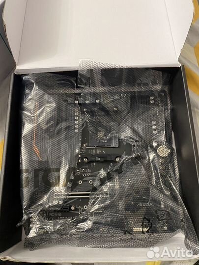 Материнская плата