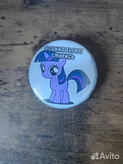 Значки на заказ