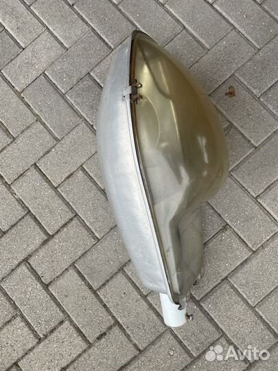 Фонарь уличный на столб с лампой